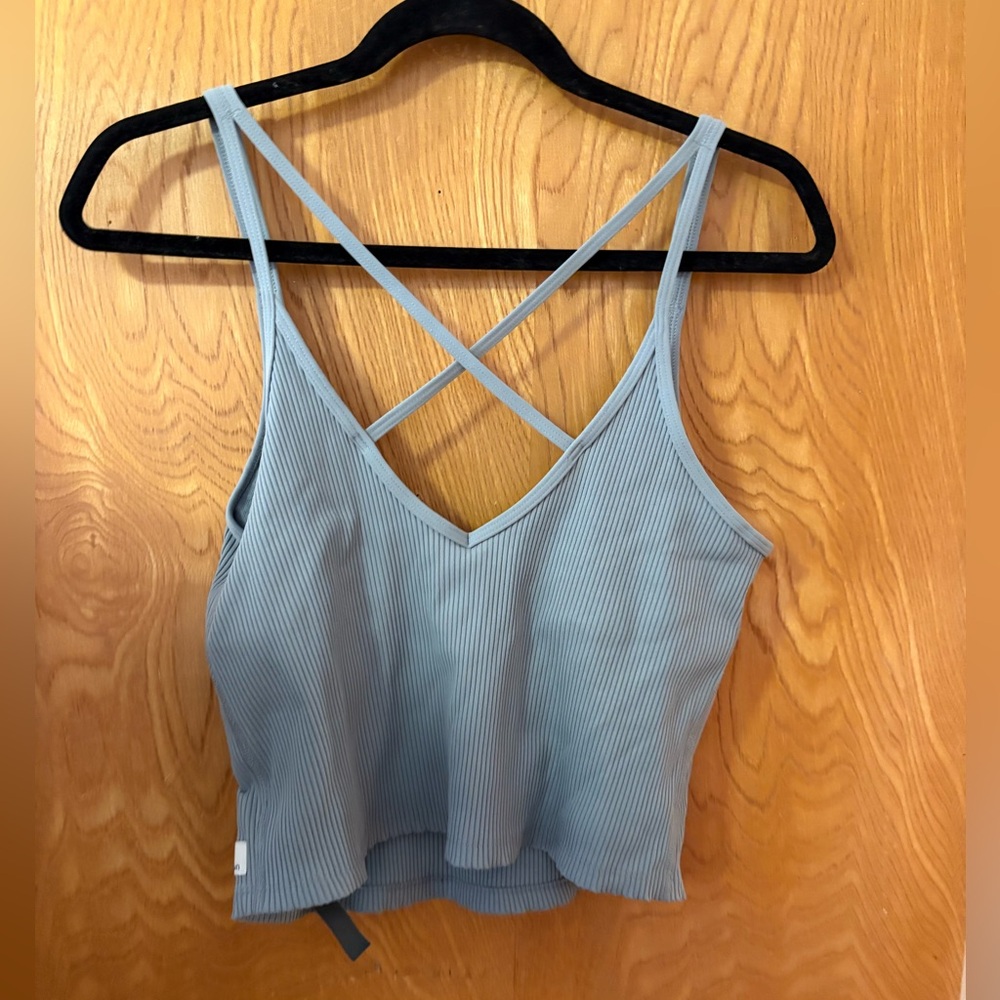 Vuori Light Blue Ribbed crop tank top with shelf bra L - Picture 7 of 8